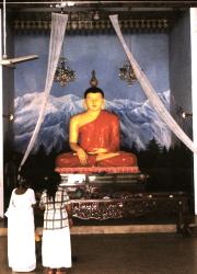 Buddha im  Gangatilaka Vihara - Kalutara